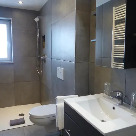 Vendégház Dasluki Köngen